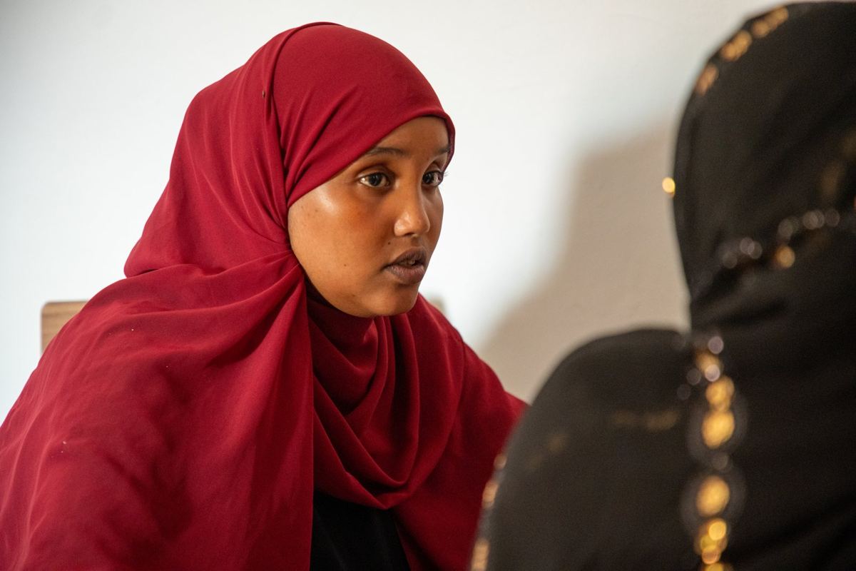 A participant listening in class in Hargeisa