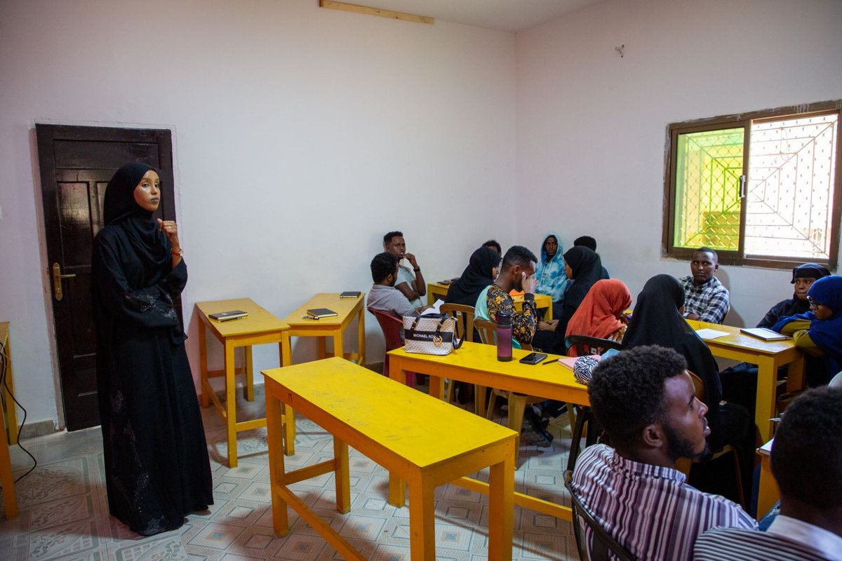 Young people at a network training