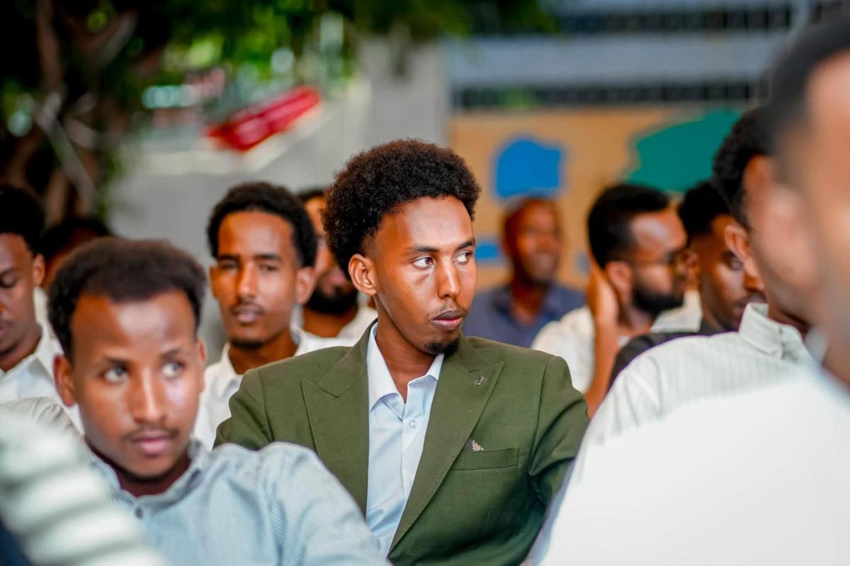 A young man at a WOMPOL session